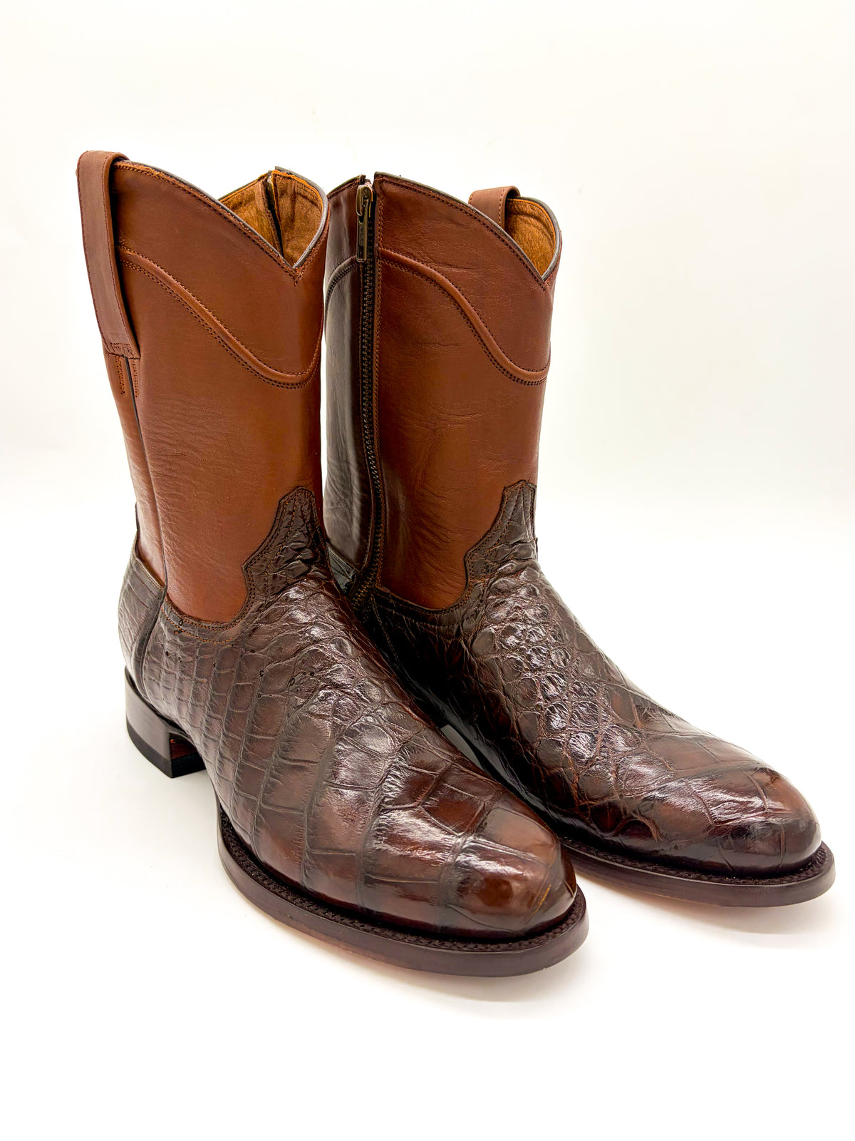 Roper Medium Brown Alligator