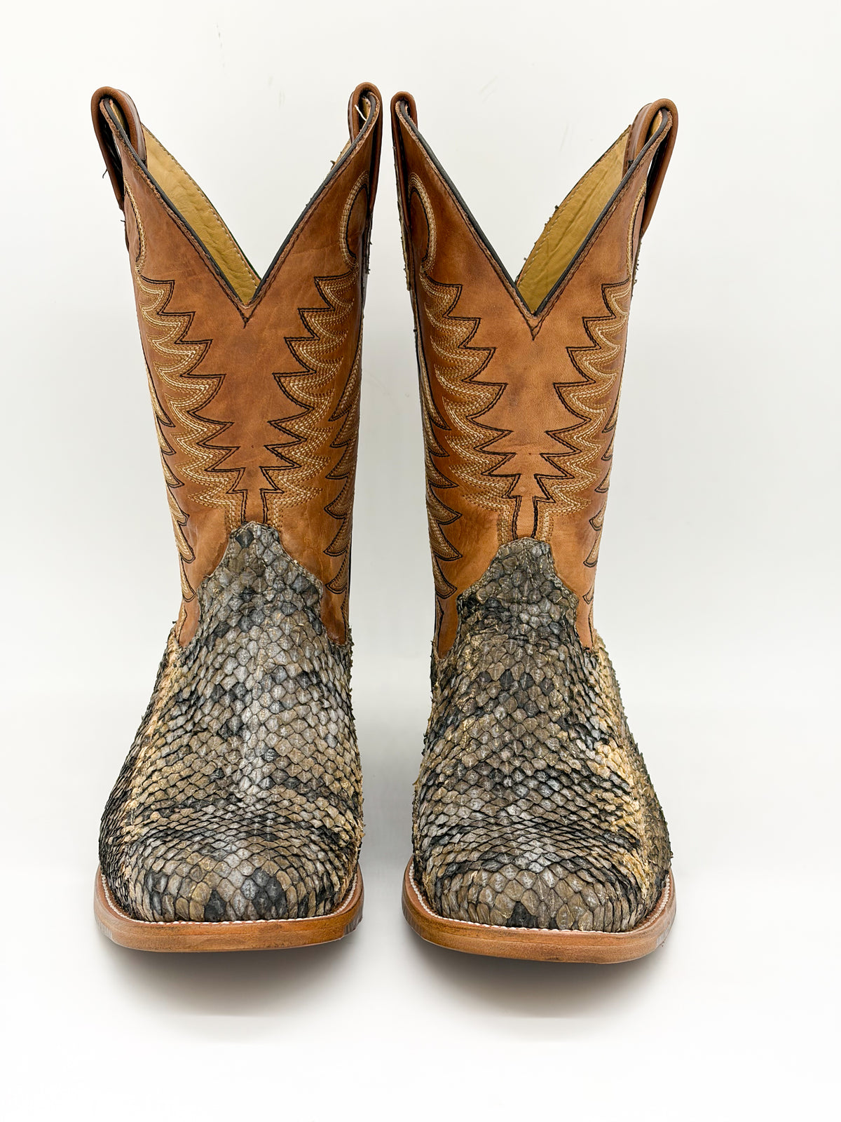 Alligator moccasin roper