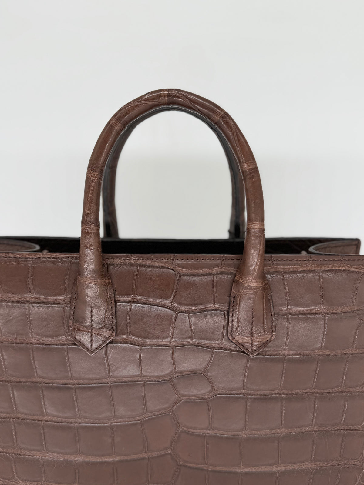 Alligator Market Tote - Light Brown