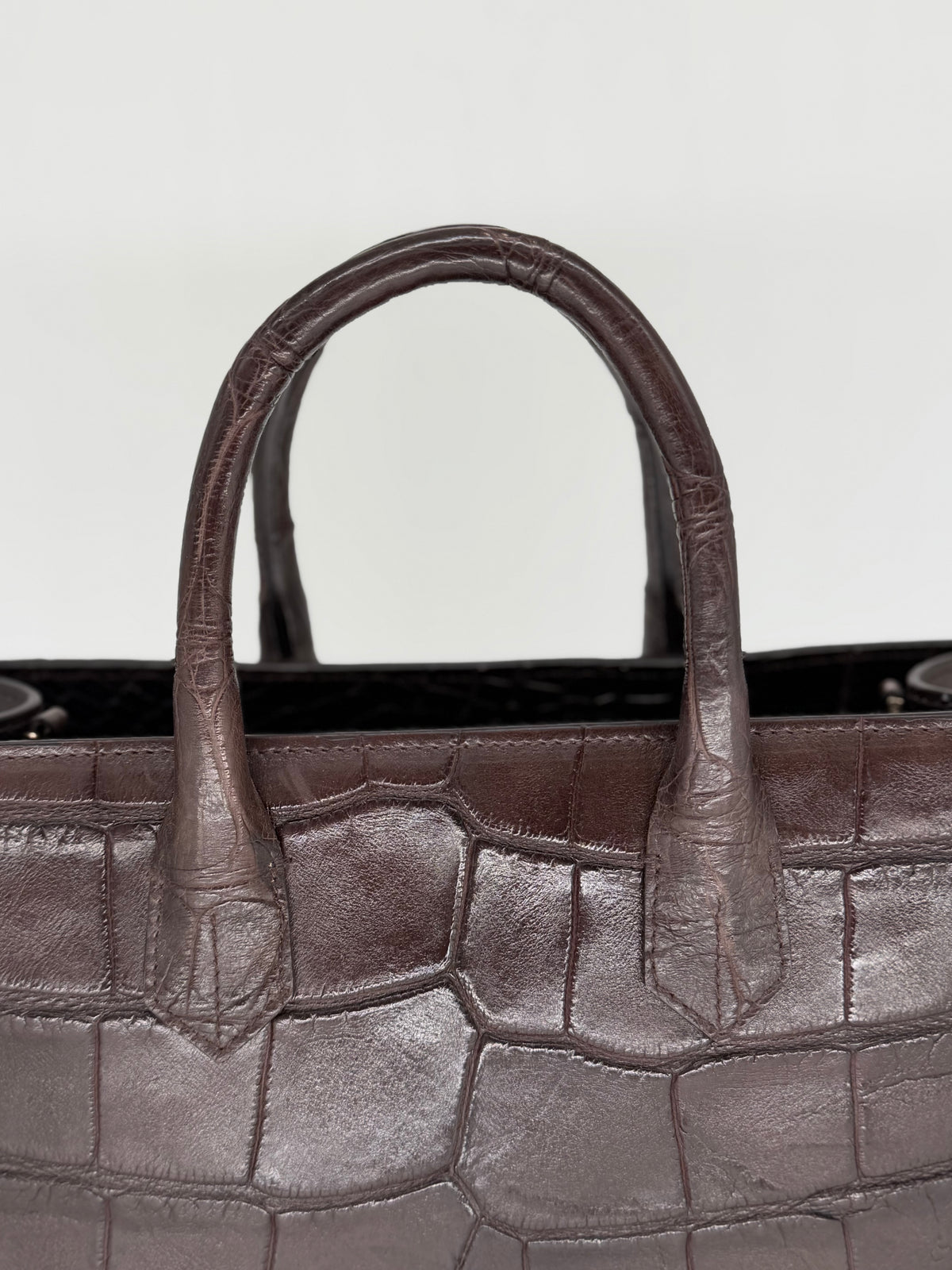 Alligator Market Tote - Dark Brown