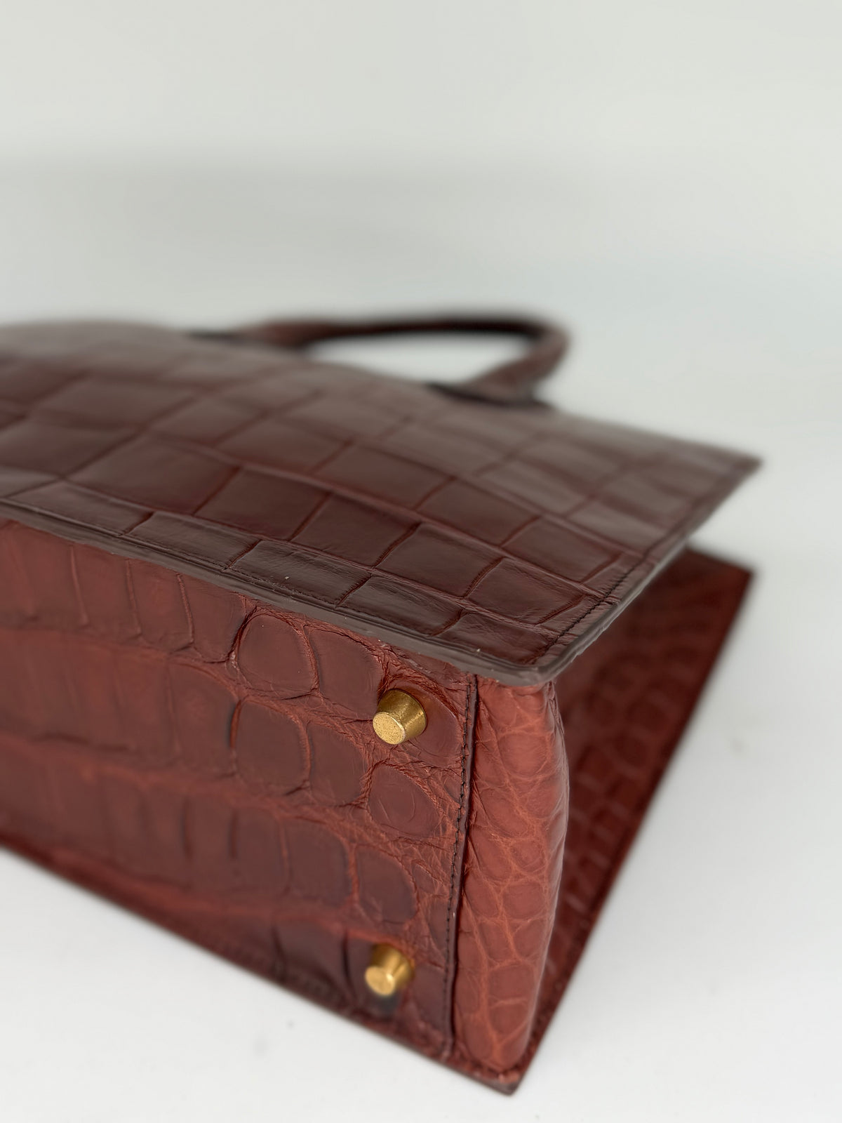 Alligator Market Tote - Burgundy