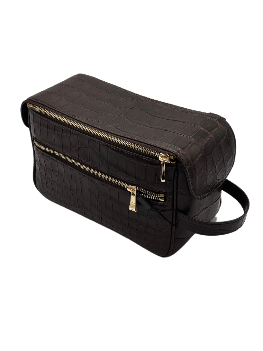 Bull &amp; Briar Dopp Kit in Alligator in Dark Brown